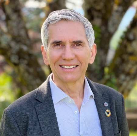 Dr Erwan Saouter
